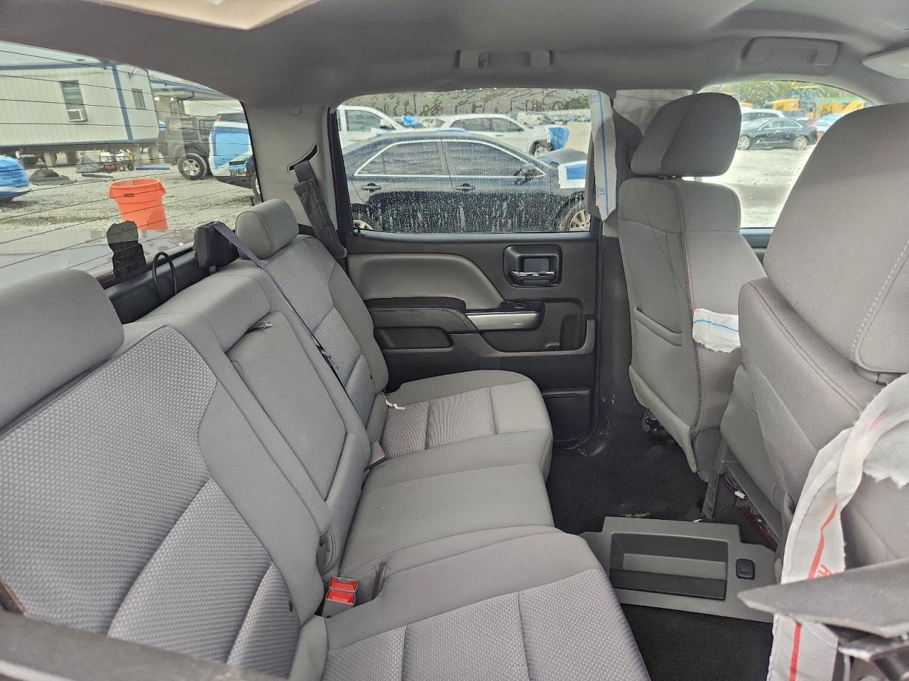 Chevrolet Silverado C1500 Lt Image 3