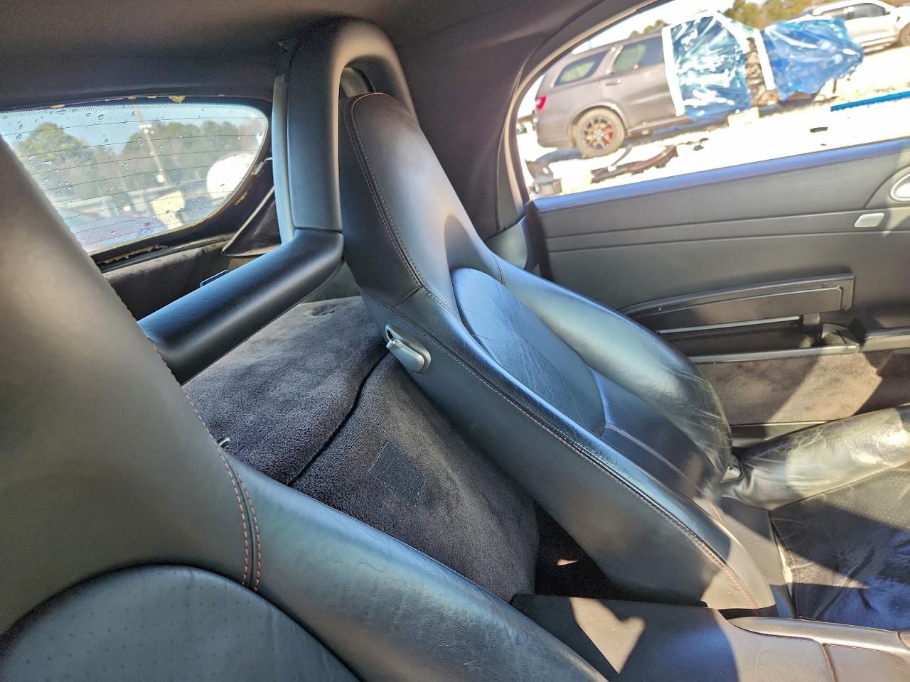 Porsche Boxster Image 11