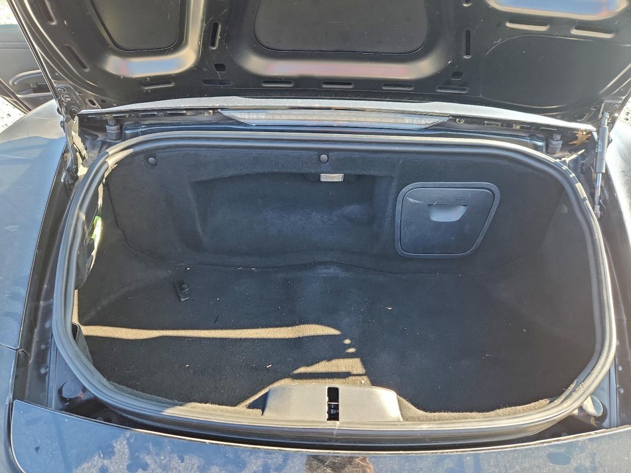 Porsche Boxster Image 12