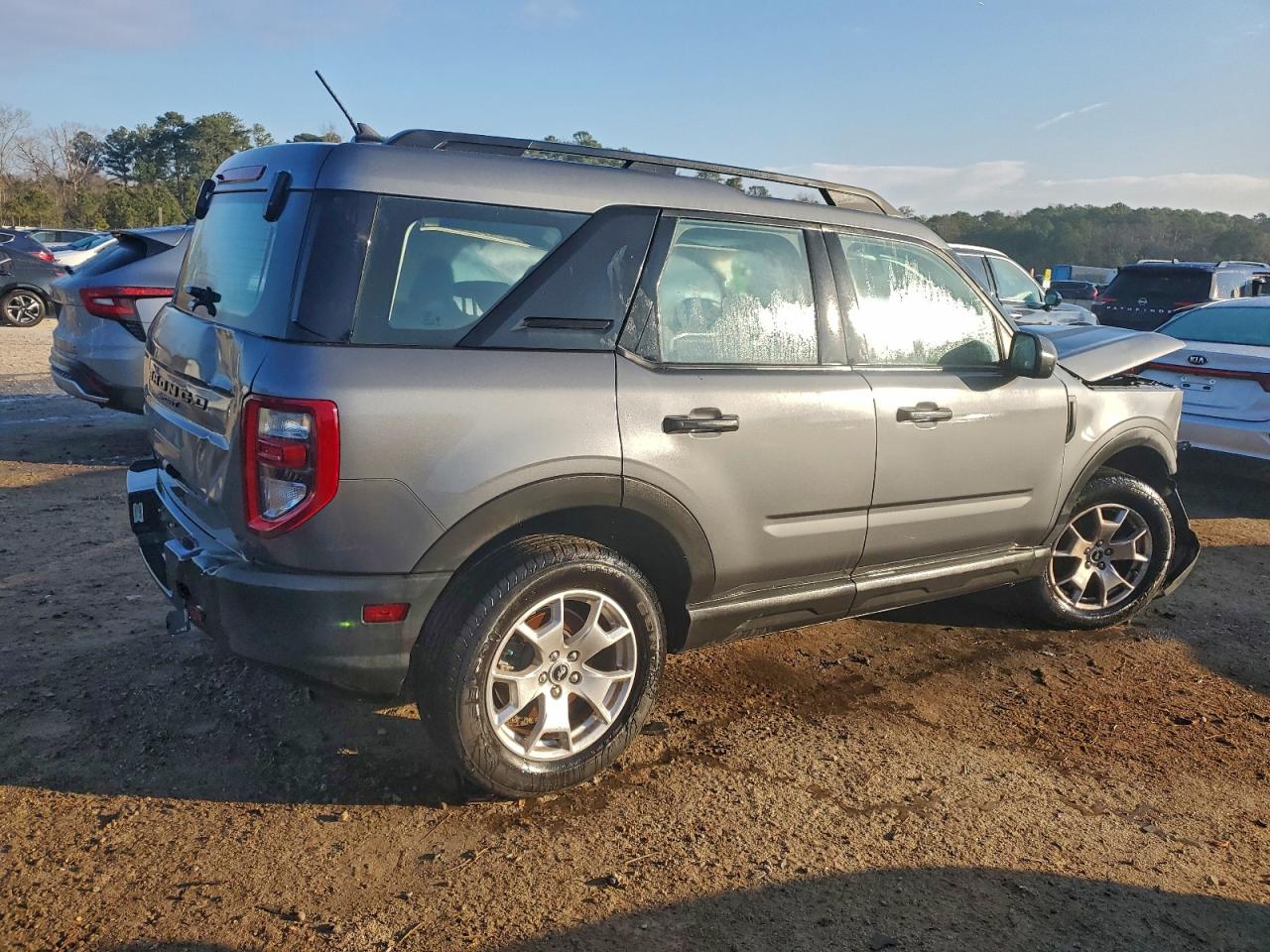 Ford Bronco Image 13