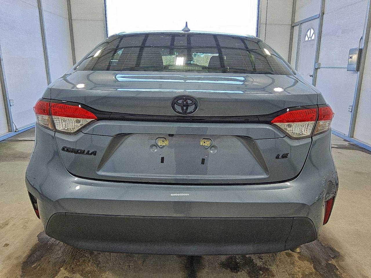 Toyota Corolla Le Image 11
