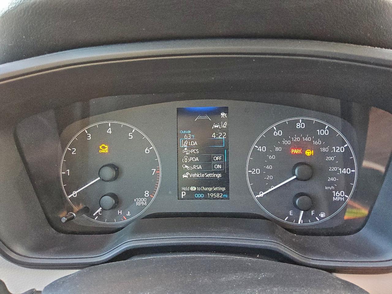 Toyota Corolla Le Image 12