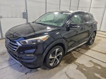  Salvage Hyundai TUCSON