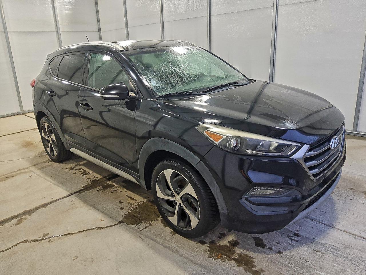 Hyundai TUCSON Limited Image 2