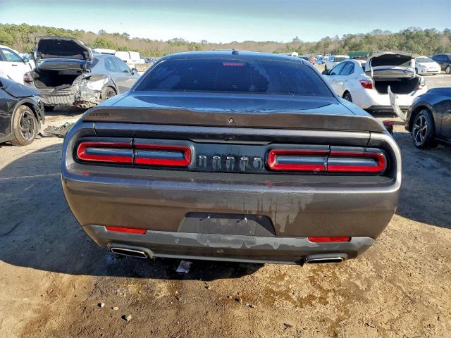 Dodge Challenger Sxt Image 11