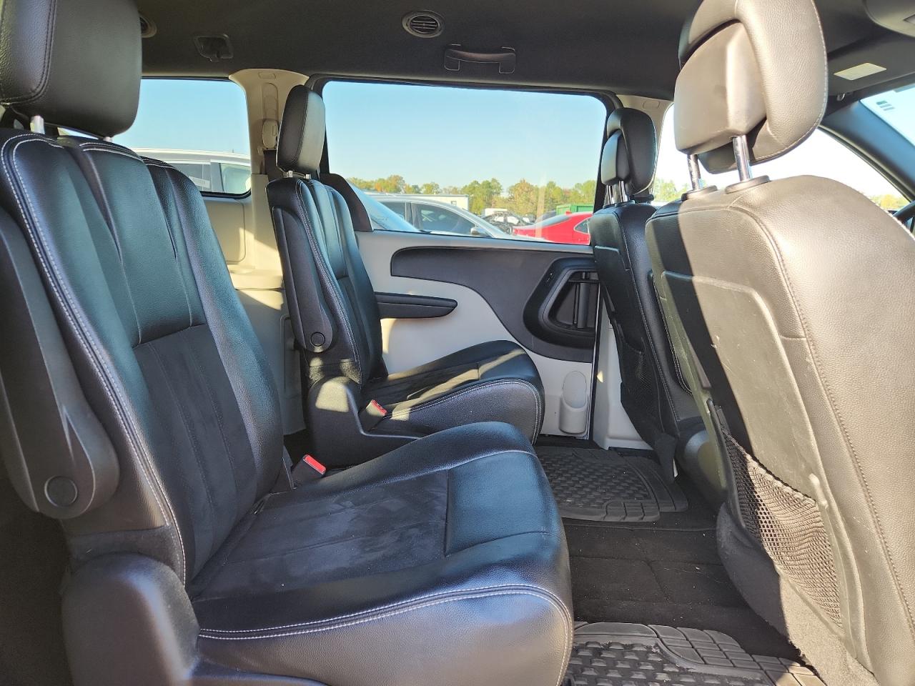 Dodge Caravan Sxt Image 11