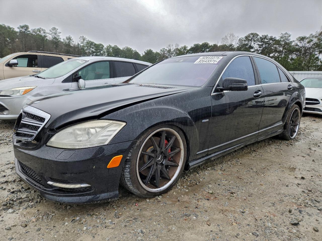 Mercedes-Benz S-Class 550 Image 1