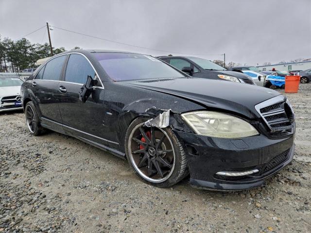 Mercedes-Benz S-Class 550 Image 5