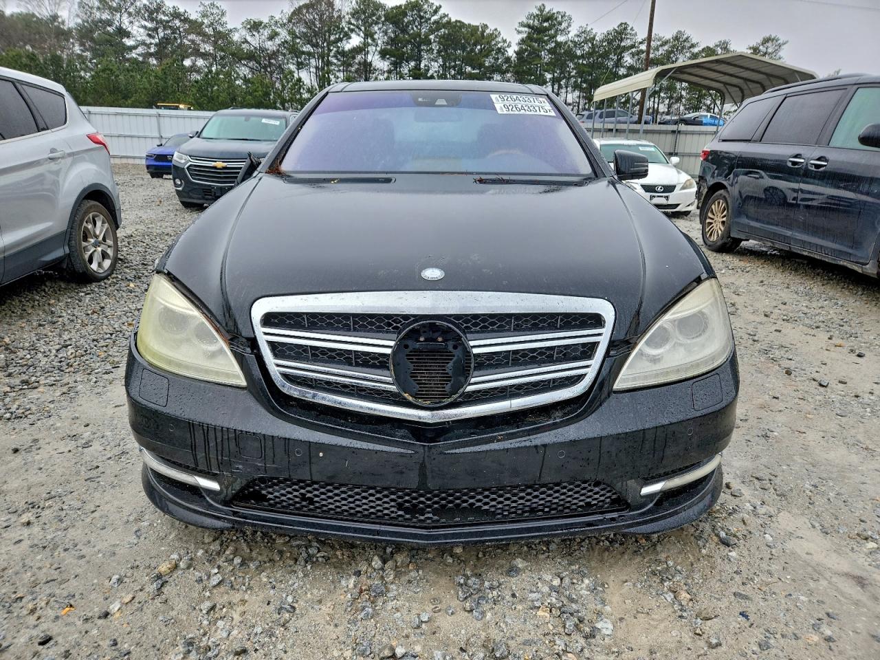 Mercedes-Benz S-Class 550 Image 8