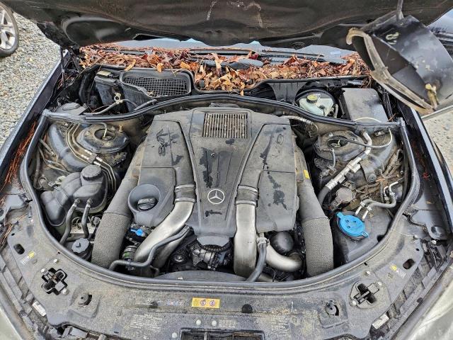 Mercedes-Benz S-Class 550 Image 7