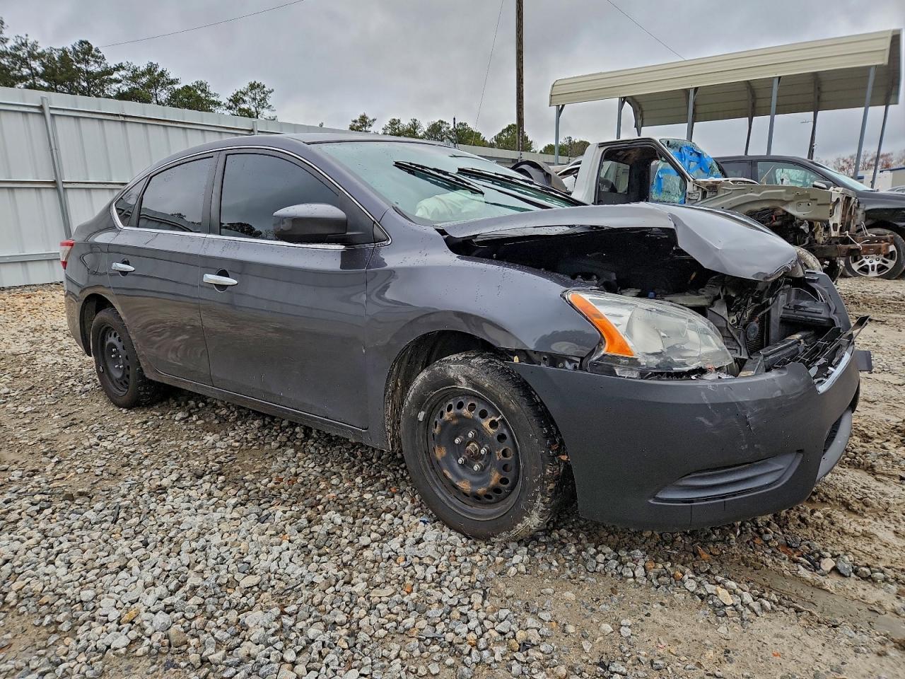 Nissan Sentra S Image 4