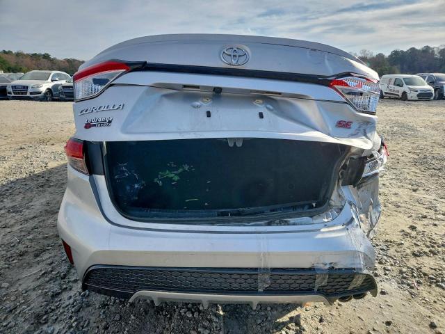 Toyota Corolla Se Image 4