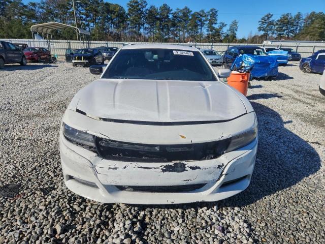 Dodge Charger Se Image 11