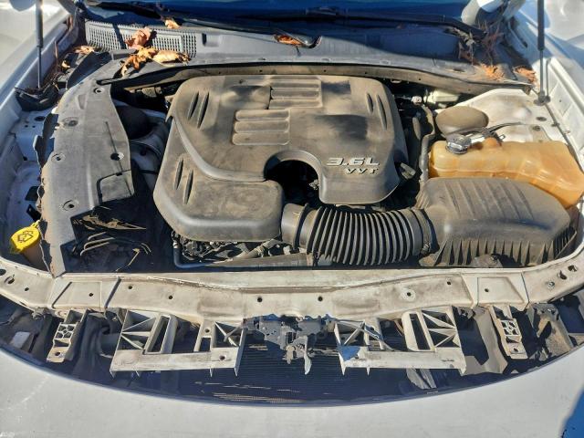 Dodge Charger Se Image 9