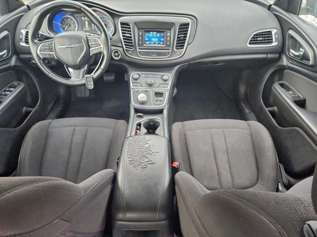 Chrysler 200 Limited Image 6