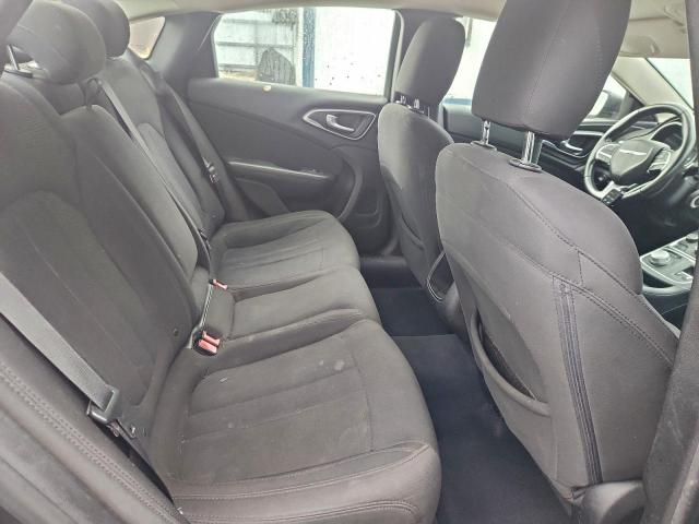 Chrysler 200 Limited Image 5