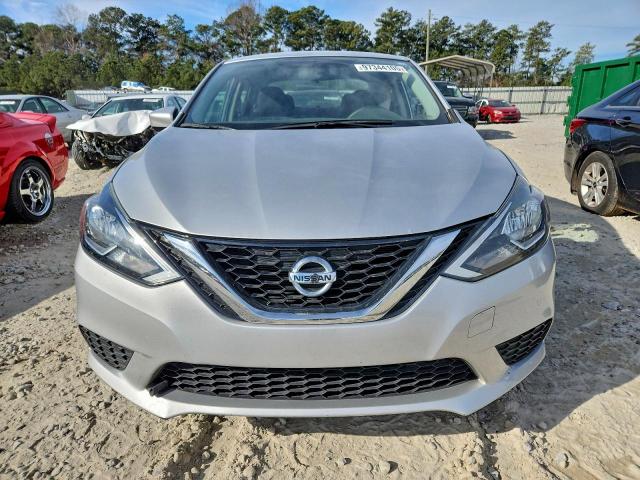 Nissan Sentra S Image 7