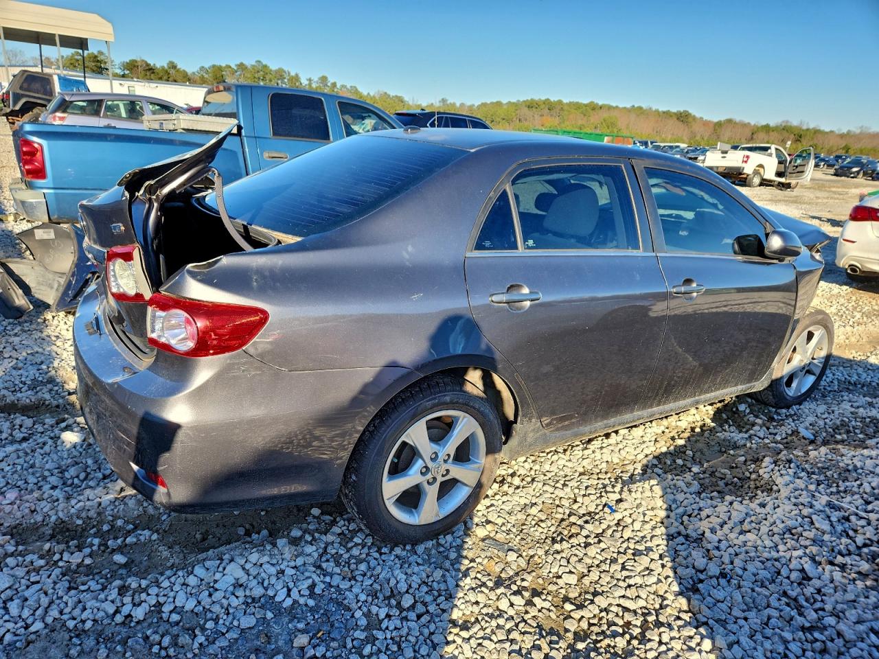 Toyota Corolla Base Image 4