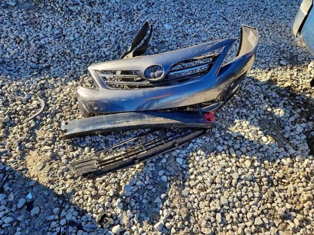 Toyota Corolla Base Image 2