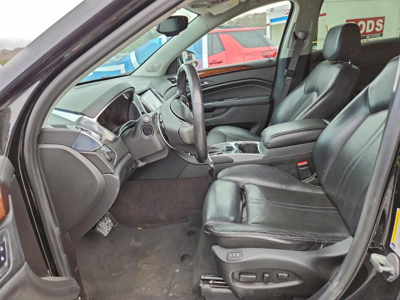 Cadillac SRX Luxury Collection Image 2