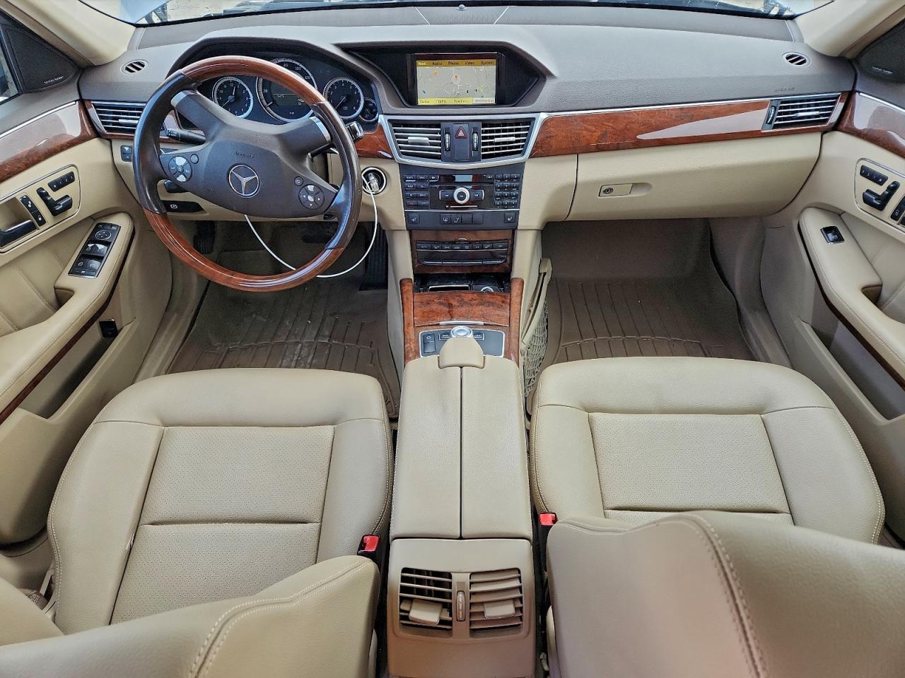 Mercedes-Benz E-Class 350 Image 11