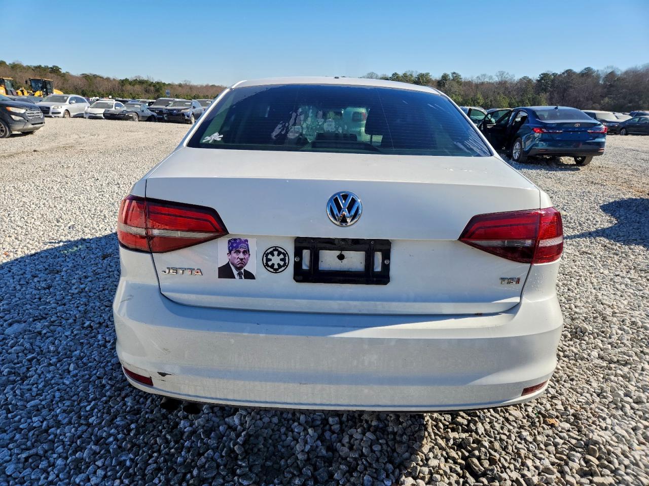 Volkswagen Jetta S Image 4