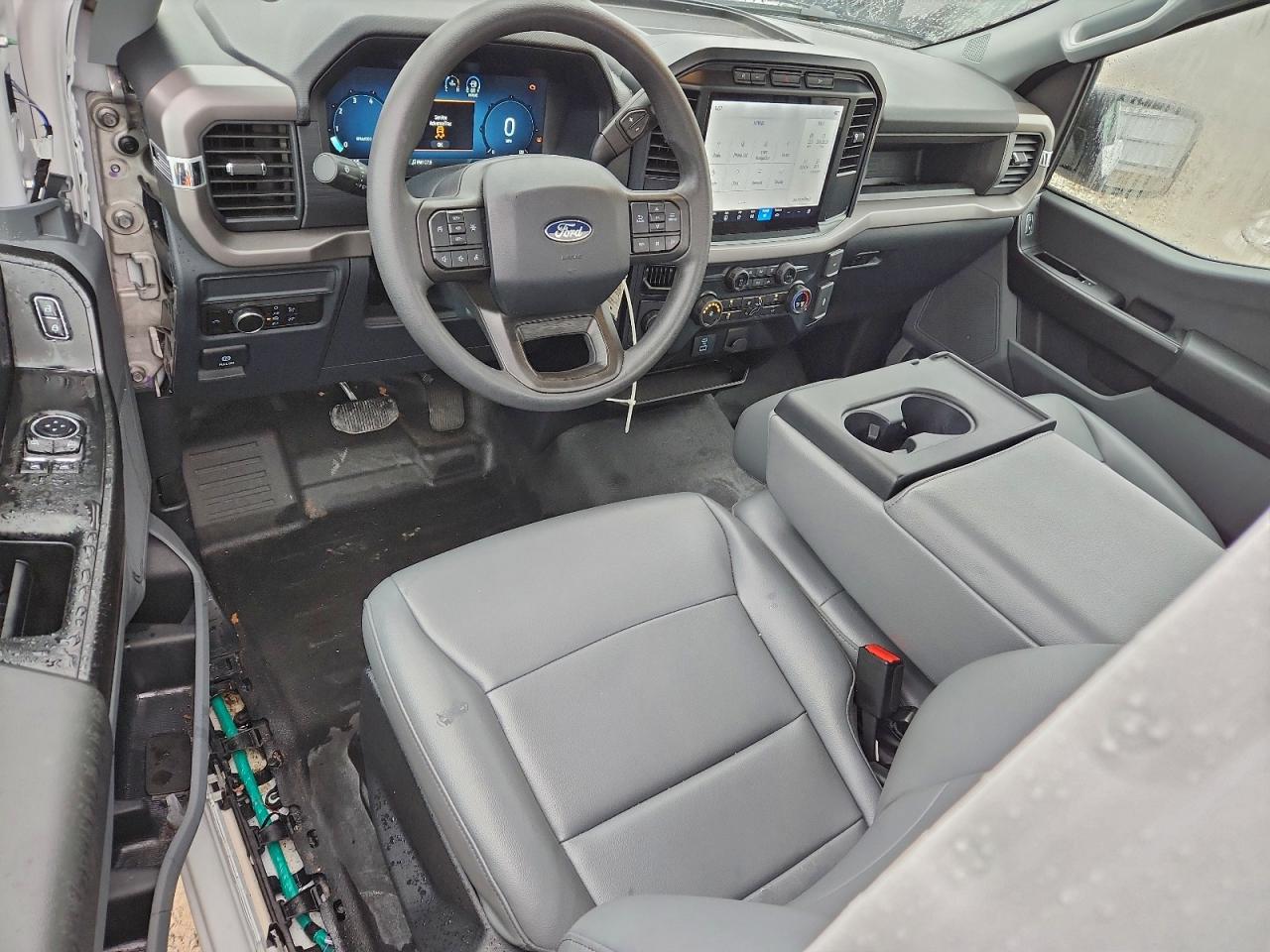 Ford F-150 Xl Image 8
