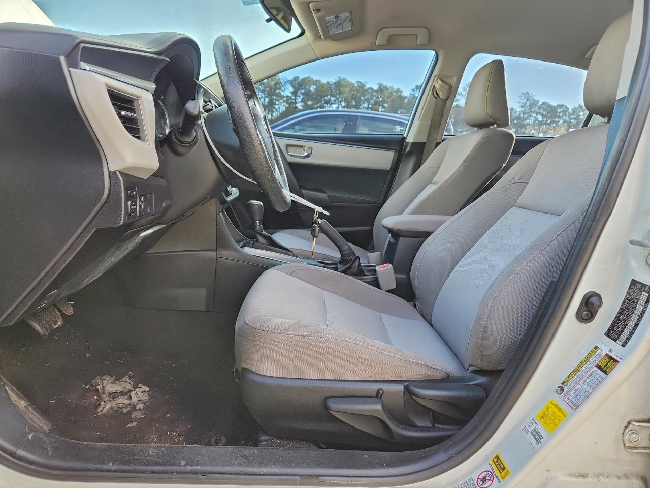 Toyota Corolla L Image 7