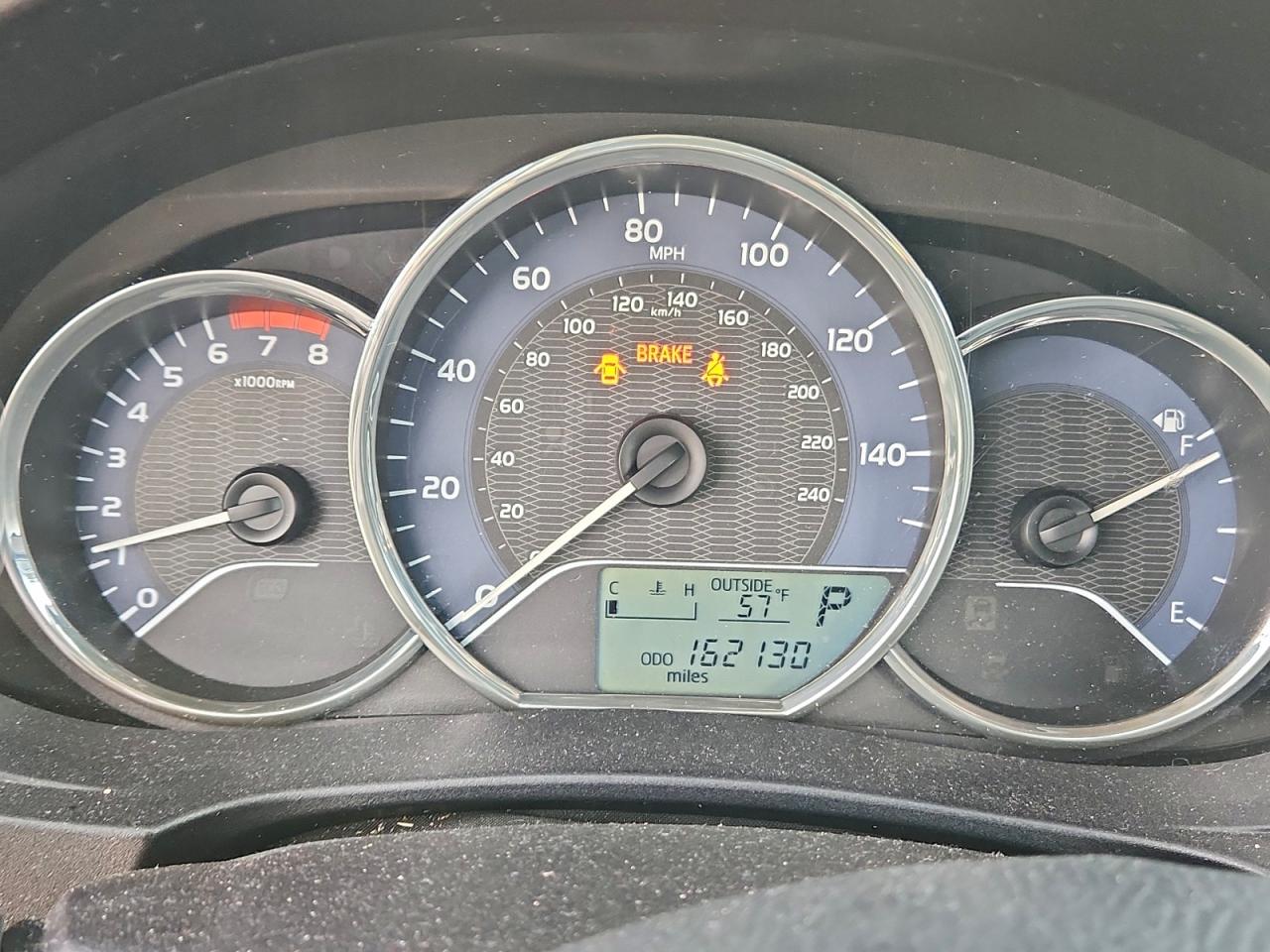 Toyota Corolla L Image 12