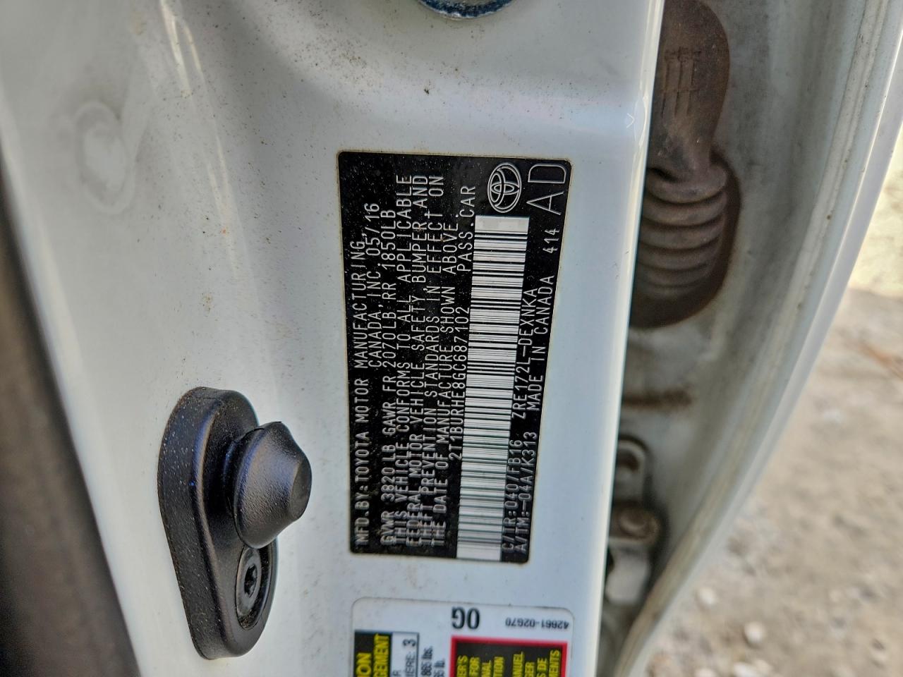 Toyota Corolla L Image 8