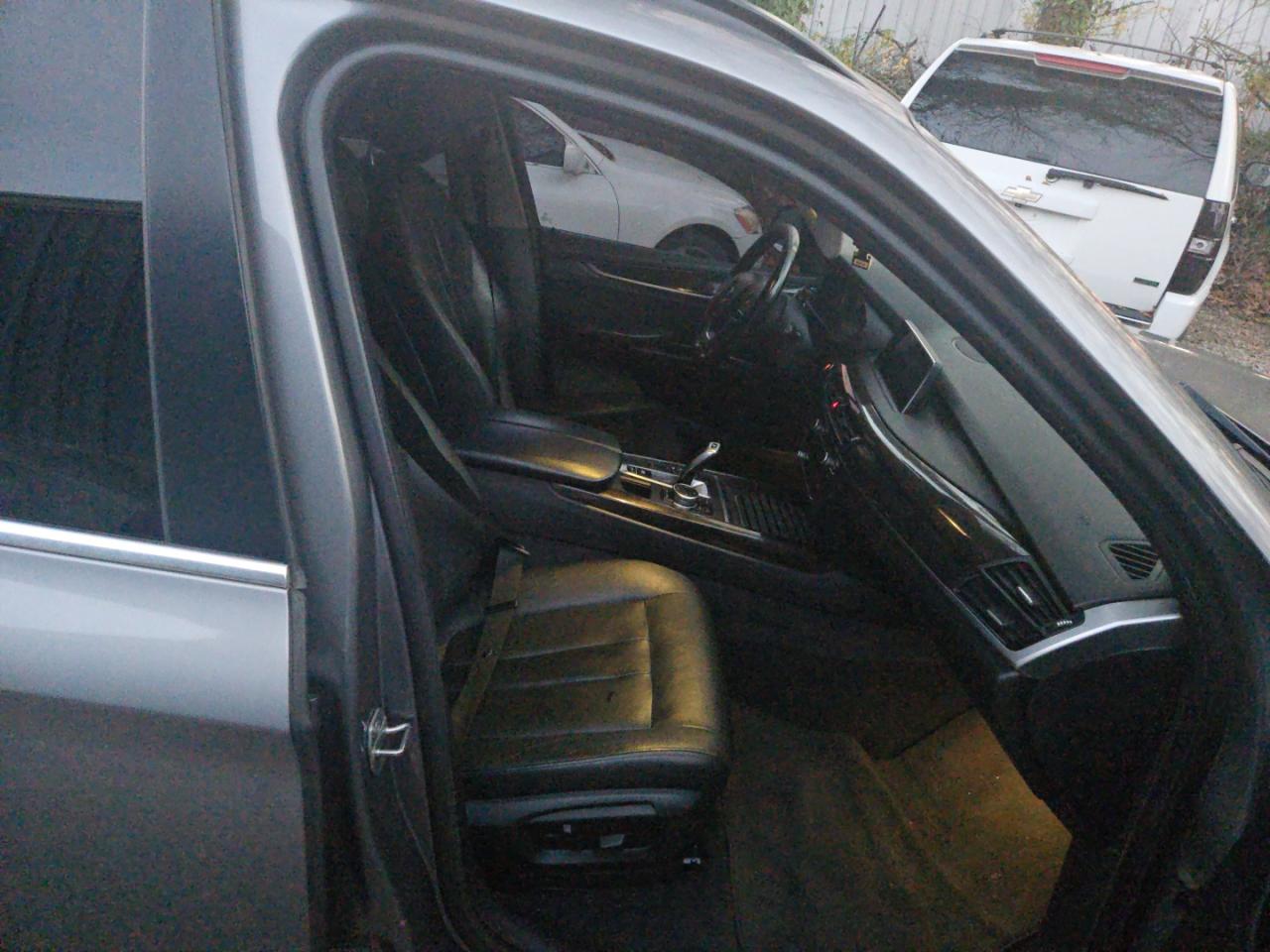 BMW X Series Xdrive35i Image 10