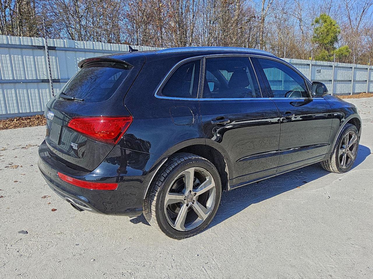 Audi Q5 Premium Plus Image 8
