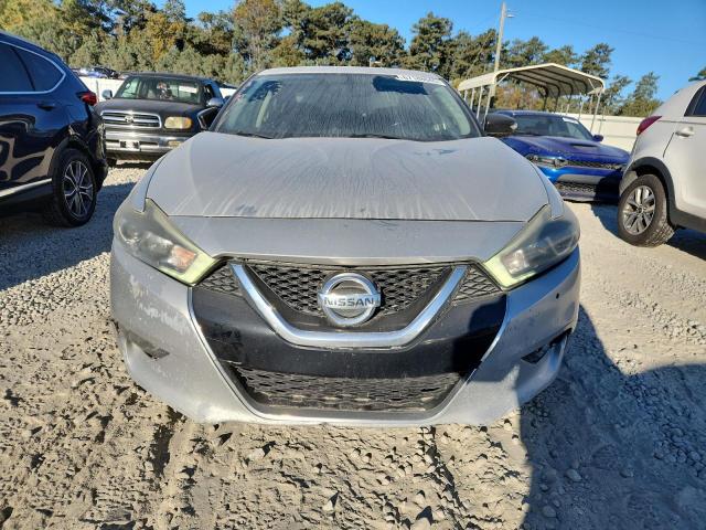 Nissan Maxima 3.5s Image 8