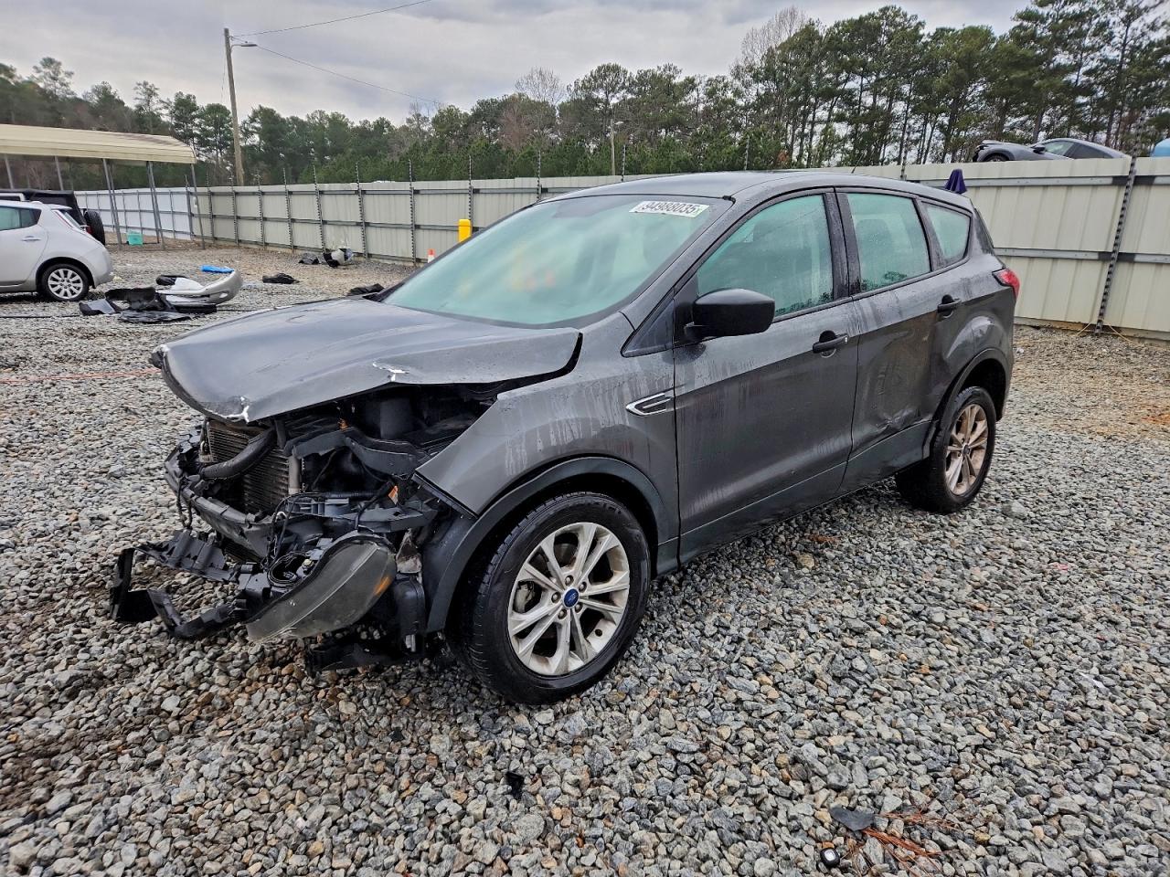 Ford Escape S Image 1