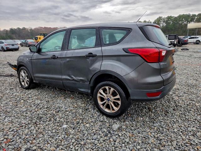 Ford Escape S Image 3