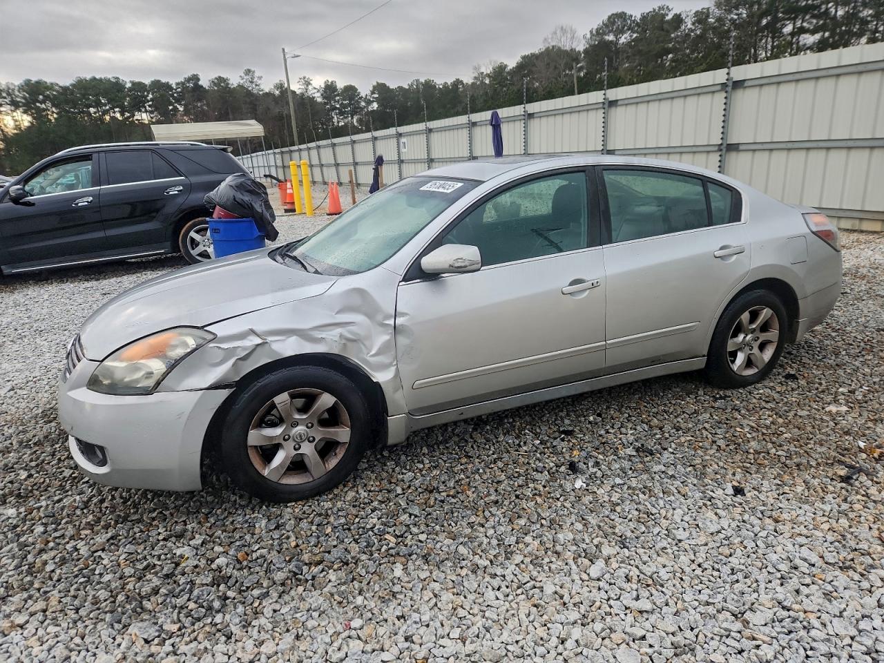 Nissan Altima 2.5 Image 1