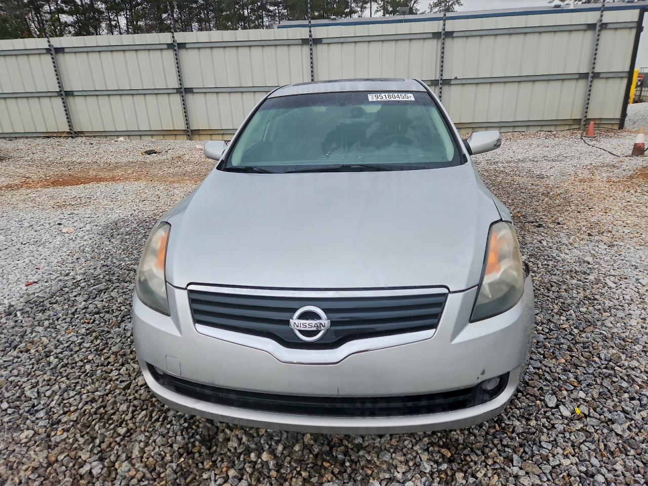 Nissan Altima 2.5 Image 3