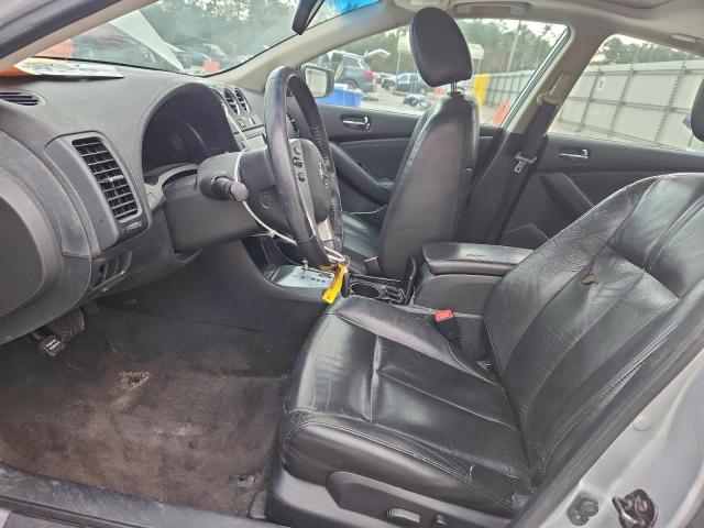 Nissan Altima 2.5 Image 5