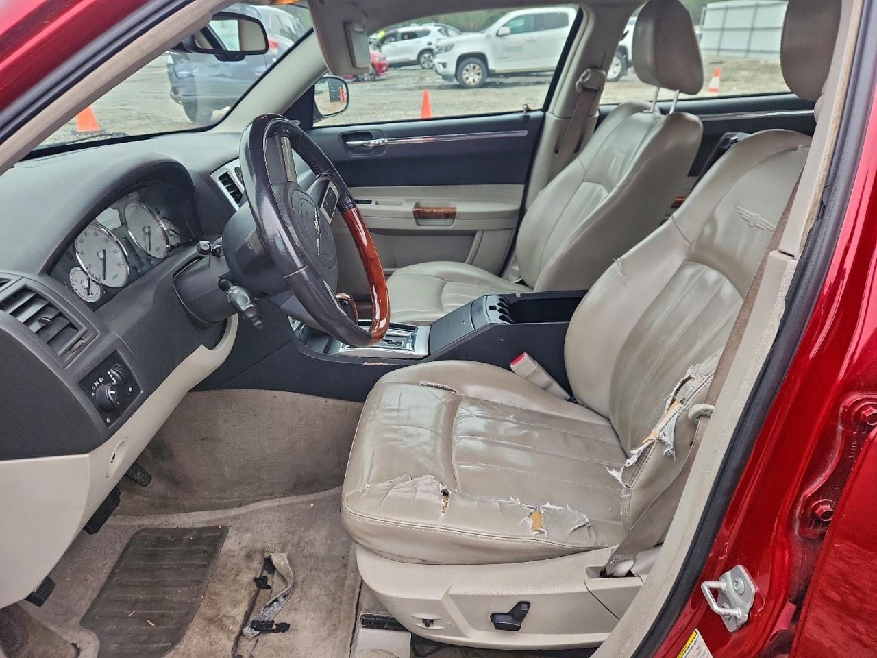 Chrysler 300 Image 5