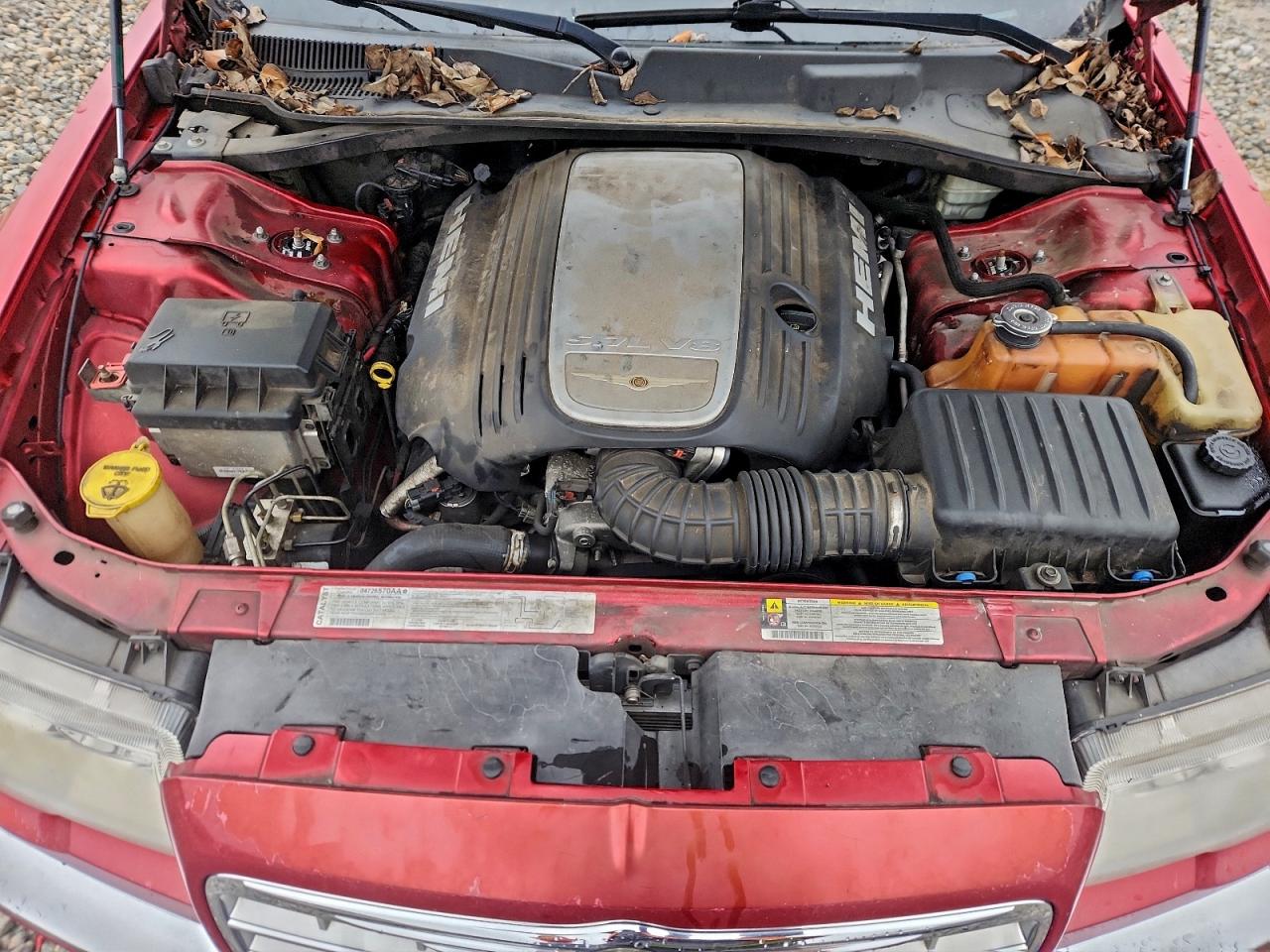 Chrysler 300 Image 8