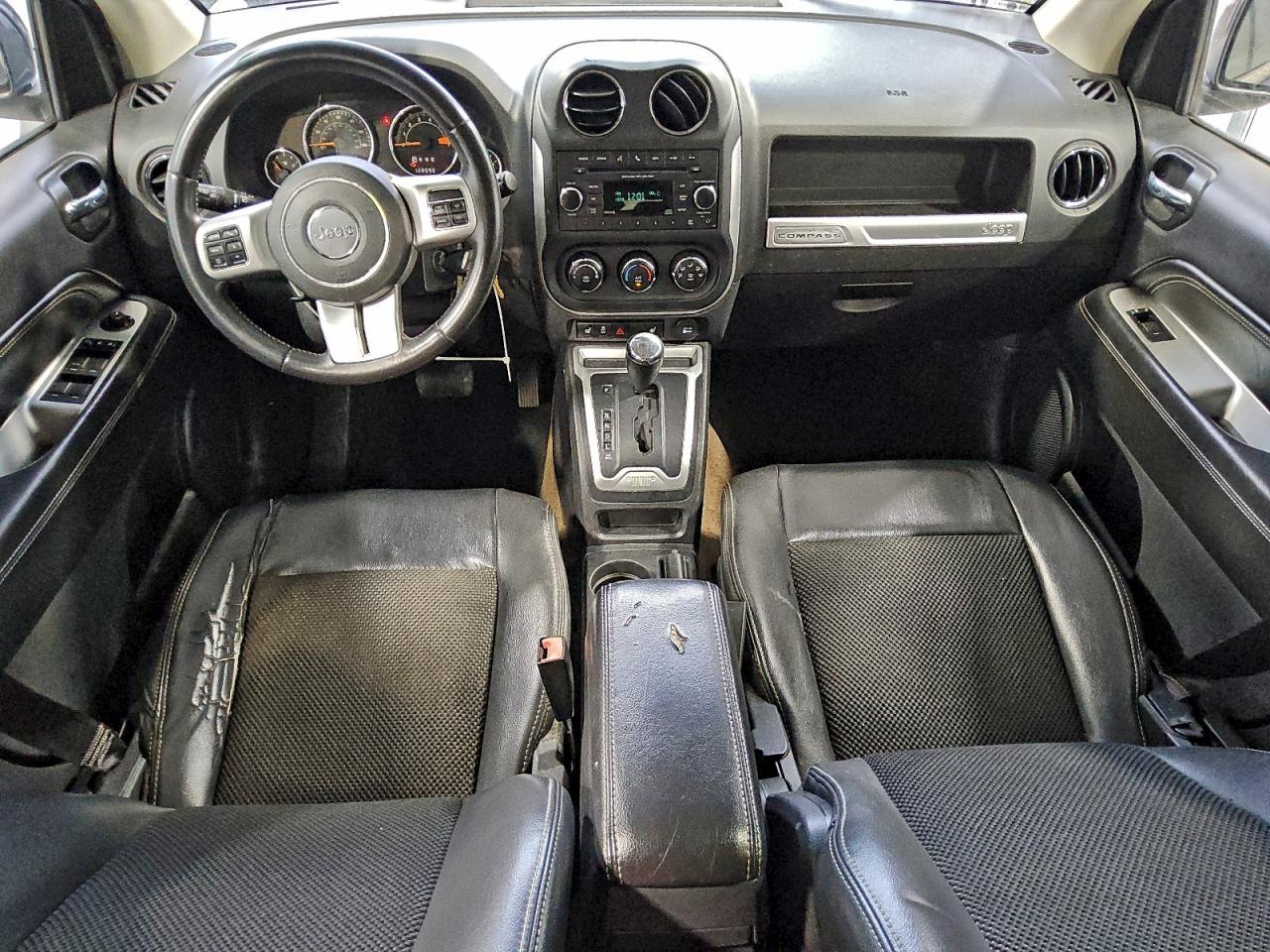 Jeep Compass Latitude Image 9