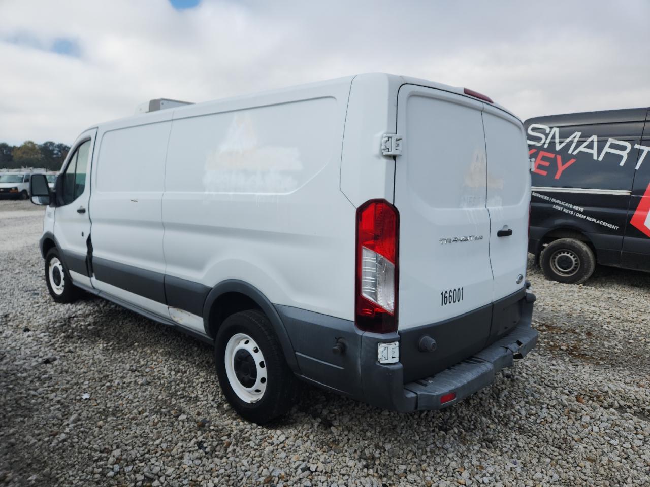 Ford Transit T-250 Image 2