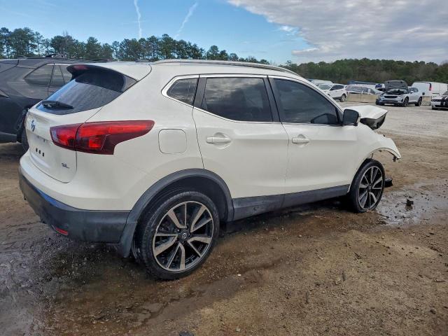 Nissan Rogue S Image 3