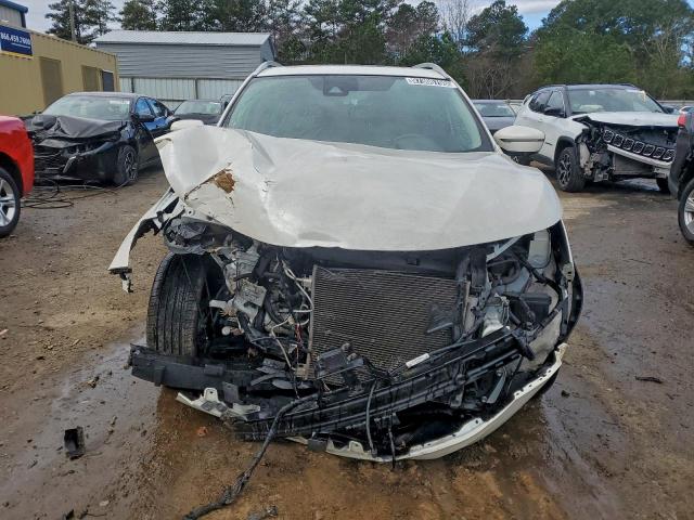 Nissan Rogue S Image 10