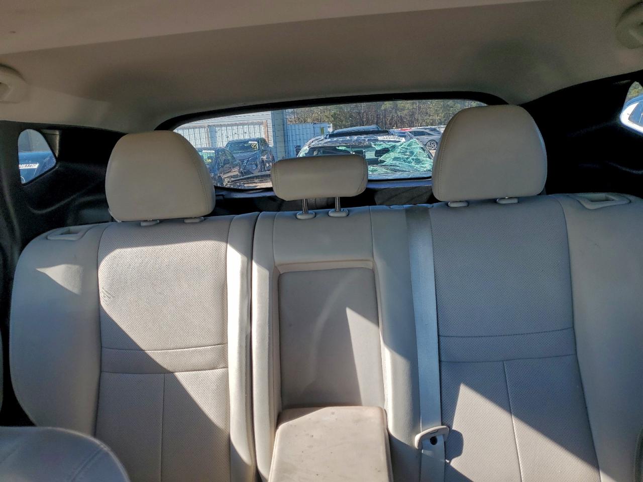 Nissan Rogue S Image 8