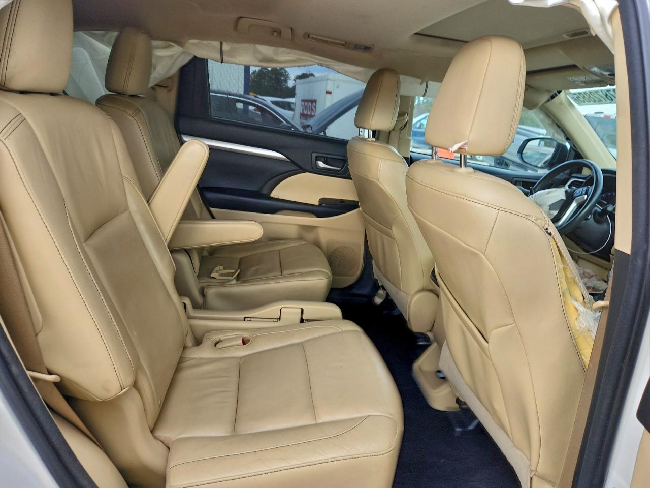 Toyota Highlander Xle Image 13