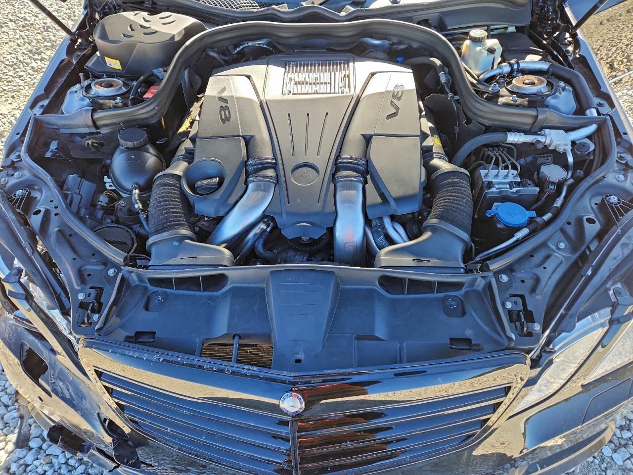 Mercedes-Benz E-Class 550 4matic Image 12