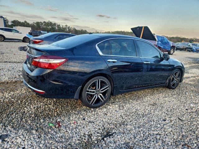 Honda Accord Touring Image 3