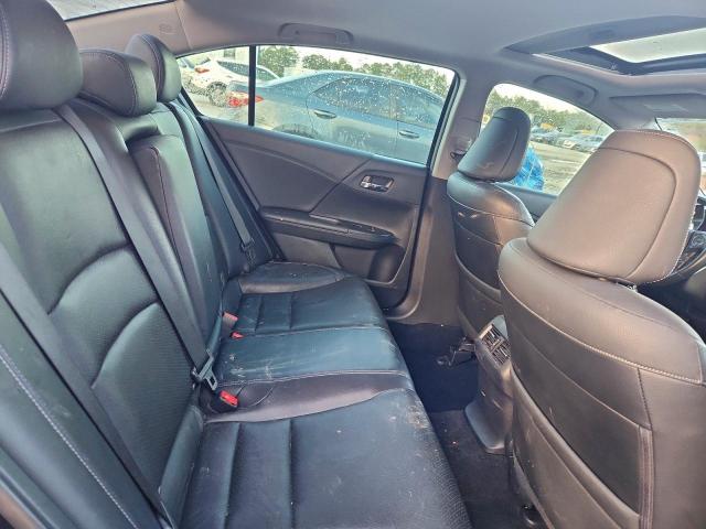 Honda Accord Touring Image 11