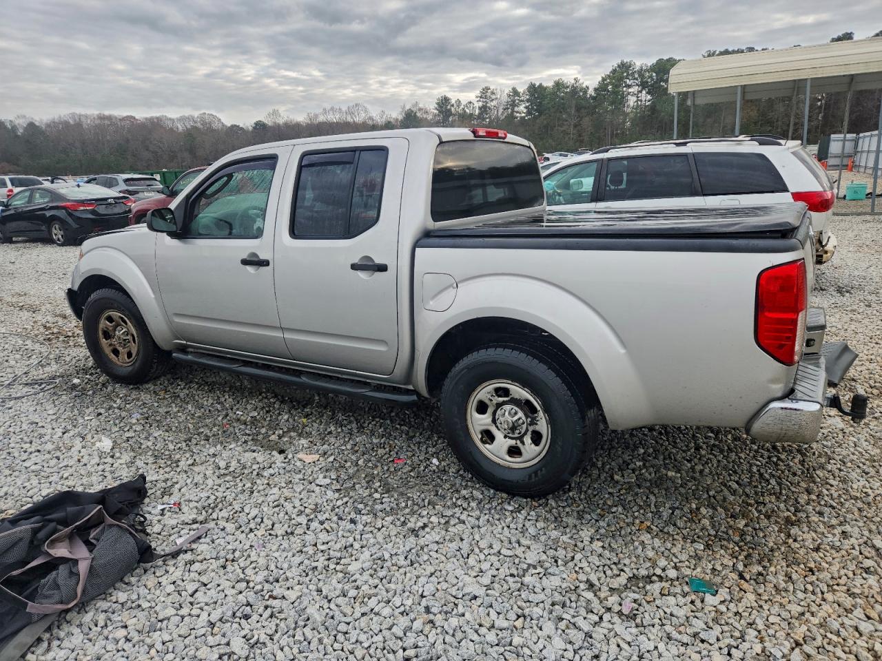 Nissan Frontier Crew Cab Se Image 6